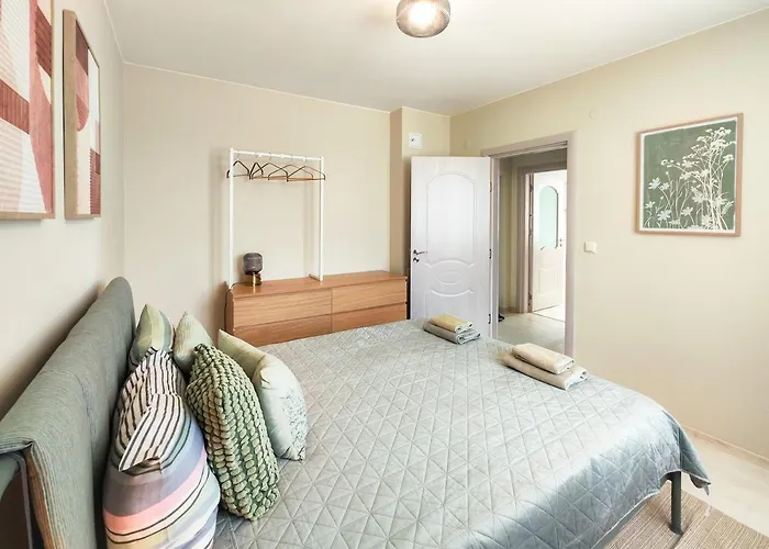 アパート Marina's Flat